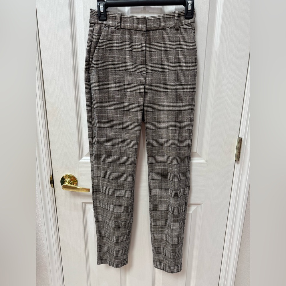 H&M plaid/houndstooth design slacks size 4